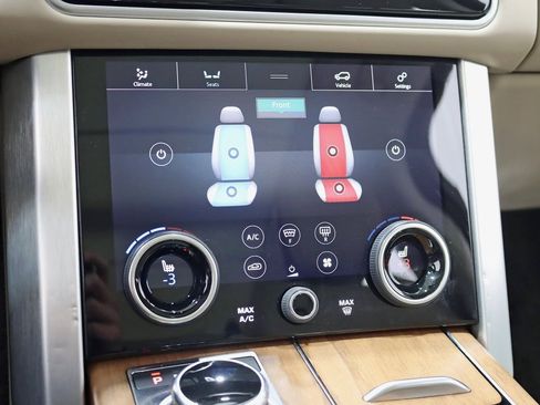 Used 2018 Land Rover Range Rover HSE image 25