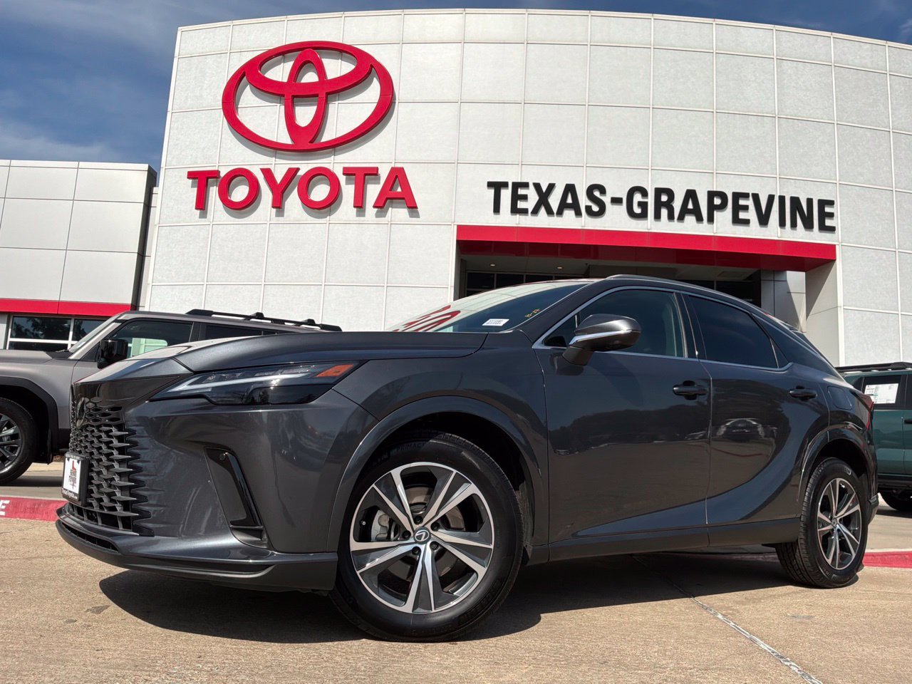 Used 2026 Lexus RX 350 Premium w/ Convenience Package FWD image 2