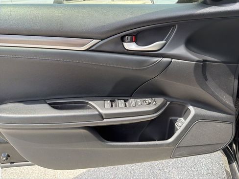 Used 2019 Honda Civic EX-L image 16