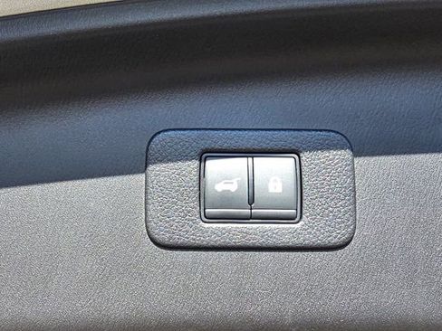 Used 2023 Nissan Armada SL w/ Cargo Package image 33