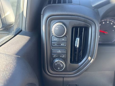 Used 2022 Chevrolet Silverado 1500 W/T w/ WT Value Package image 17