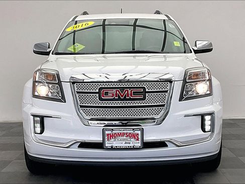 Used 2016 GMC Terrain Denali image 2