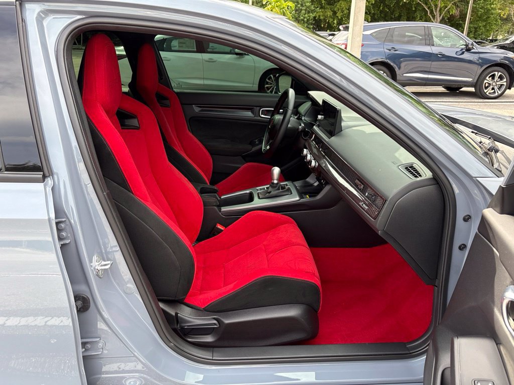 Used 2025 Honda Civic Type R image 12