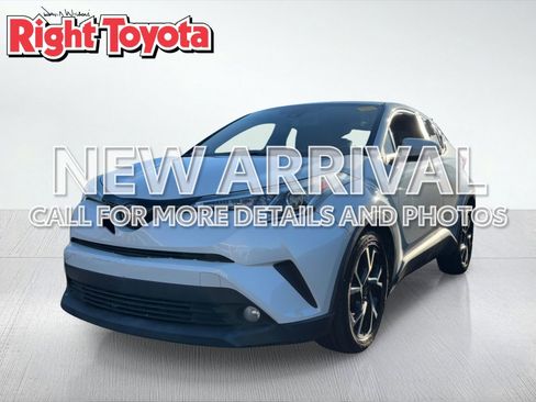 Used 2018 Toyota C-HR XLE image 1