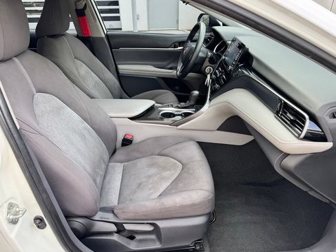 Used 2023 Toyota Camry LE FWD image 23