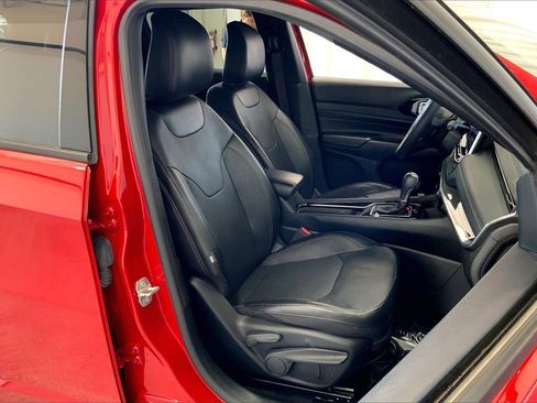 Used 2023 Jeep Compass Limited image 6