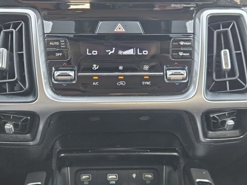 Used 2022 Kia Sorento X-Line EX AWD/4WD image 17