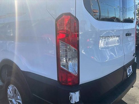 Certified 2023 Ford Transit 250 Low Roof w/ Exterior Upgrade Package image 27