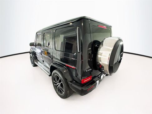 Used 2024 Mercedes-Benz G 550 image 3