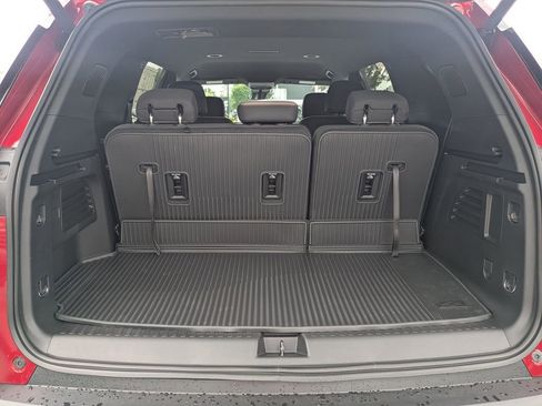 New 2026 Chevrolet Suburban Premier RWD image 22