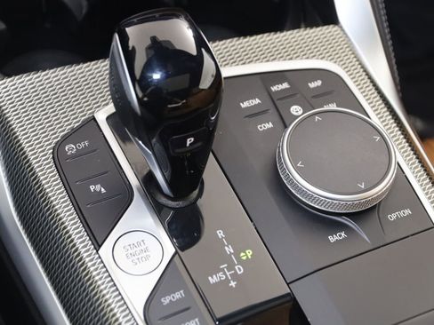 Used 2023 BMW M440i Coupe image 7