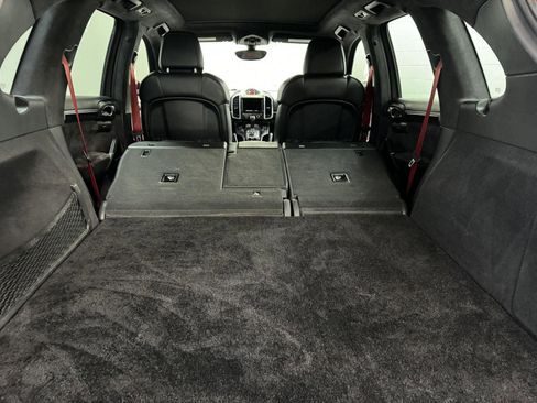 Used 2013 Porsche Cayenne GTS image 33
