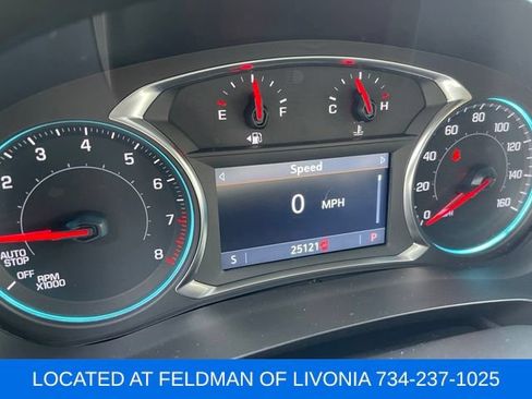 Certified 2023 Chevrolet Traverse LT FWD image 8