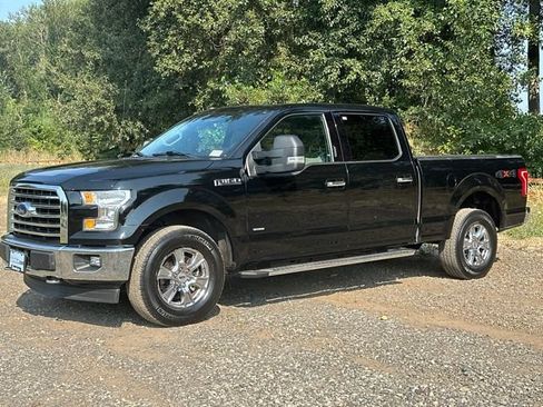 Used 2017 Ford F150 XLT w/ Equipment Group 302A Luxury AWD/4WD image 4