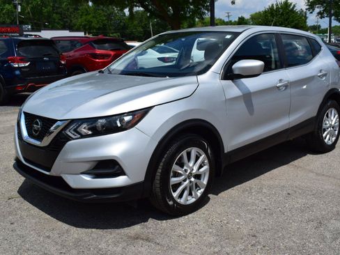 Used 2021 Nissan Rogue Sport S AWD/4WD image 2