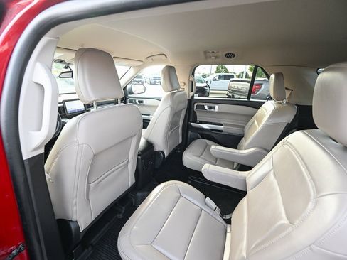 Certified 2023 Ford Explorer XLT w/ Equipment Group 202A image 21