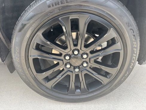 Used 2020 GMC Acadia AT4 w/ Driver Alert Package II AWD/4WD image 7