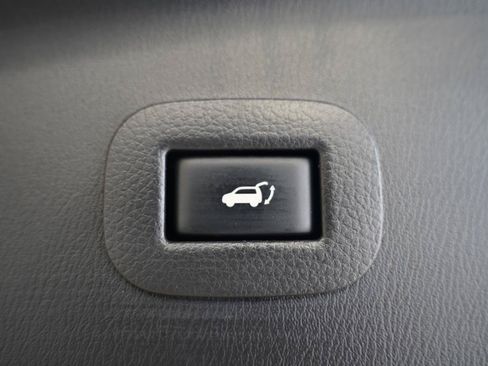 Used 2017 Nissan Armada SV w/ Driver Package RWD image 40
