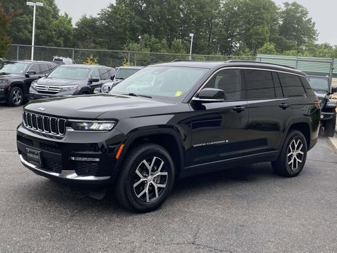 Used 2024 Jeep Grand Cherokee L Limited w/ Luxury Tech Group II AWD/4WD image 3