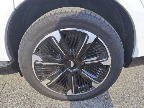 Used 2025 Cadillac Escalade IQ Sport 1 AWD/4WD image 4
