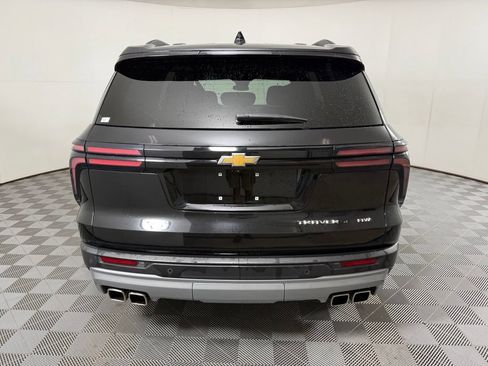 Used 2024 Chevrolet Traverse LT AWD/4WD image 6