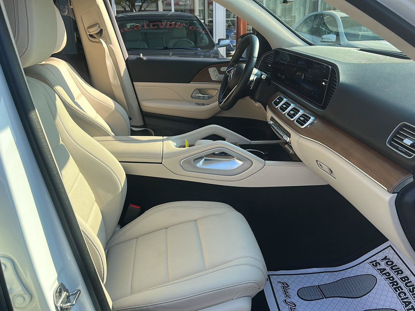 Used 2025 Mercedes-Benz GLE 350 4MATIC image 8