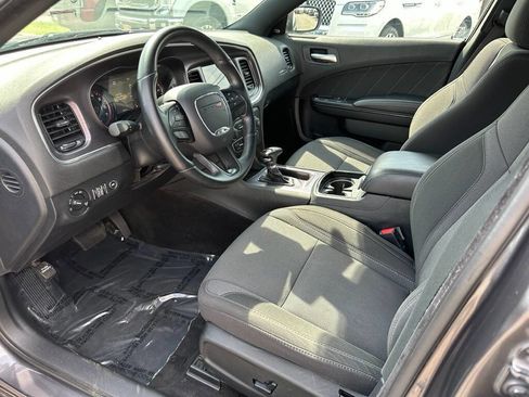 Used 2018 Dodge Charger GT w/ Navigation & Travel Group image 9