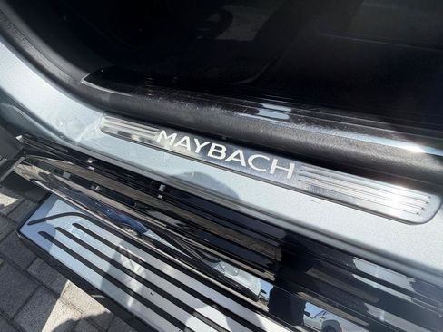 Used 2024 Mercedes-Benz Maybach GLS 600 4MATIC image 22