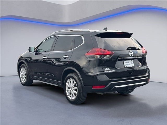 Used 2018 Nissan Rogue SV FWD image 2