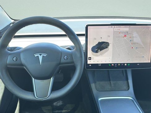 Used 2022 Tesla Model 3 RWD image 19