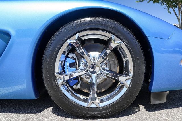 Used 1998 Chevrolet Corvette Coupe w/ Roof Pkg RWD image 69