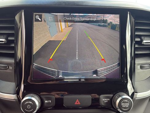 Used 2020 RAM 1500 Big Horn AWD/4WD image 18