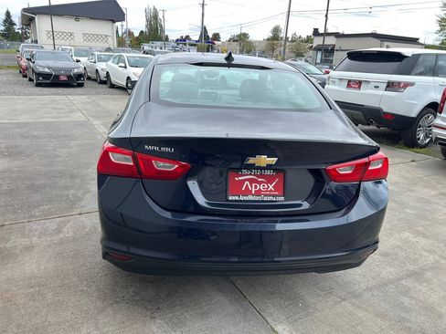 Used 2017 Chevrolet Malibu LS FWD image 6