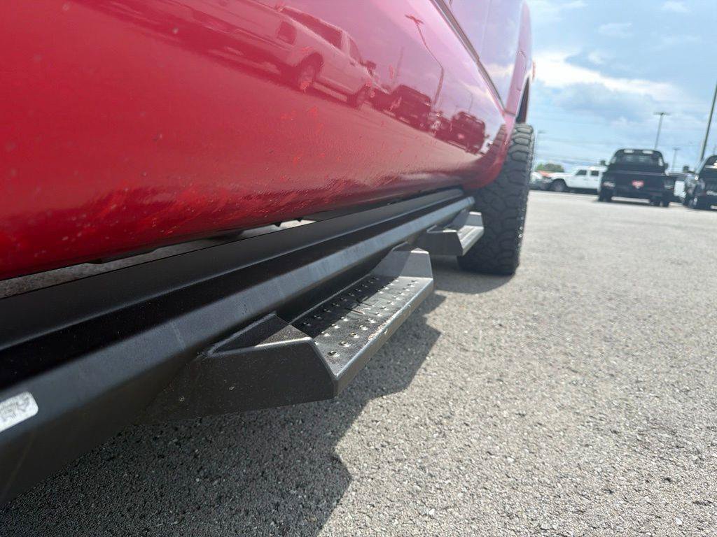 Used 2021 Nissan Titan SV w/ SV Convenience Package AWD/4WD image 15