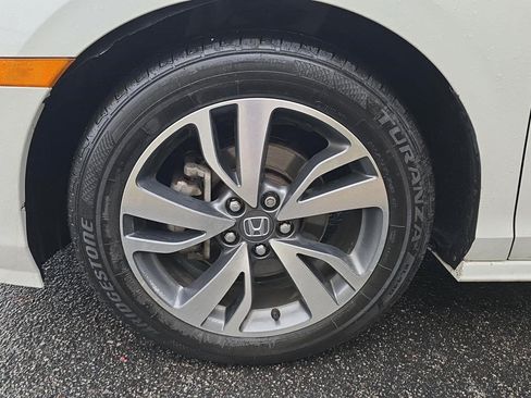 Used 2022 Honda Odyssey Touring image 4