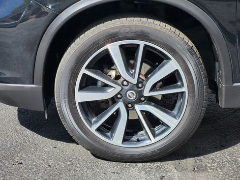 Used 2019 Nissan Rogue SL AWD/4WD image 14