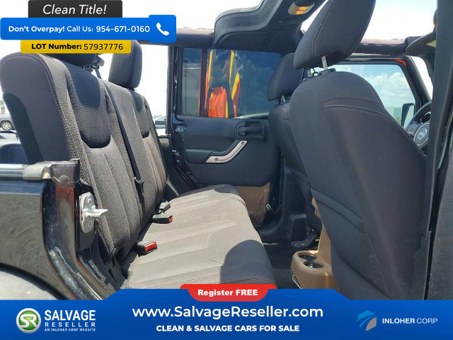 Used 2016 Jeep Wrangler Unlimited Rubicon w/ Connectivity Group AWD/4WD image 13