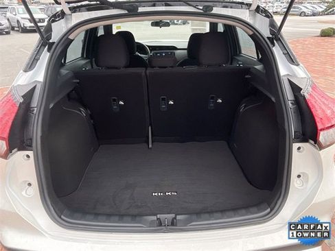 Used 2024 Nissan Kicks SR image 27