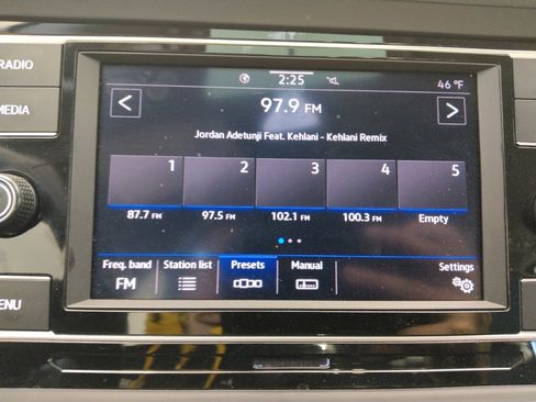 Used 2024 Volkswagen Jetta S image 25