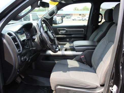 Used 2019 RAM 1500 Big Horn AWD/4WD image 9