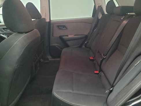 Used 2023 Nissan Rogue S image 18