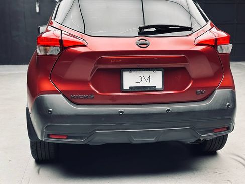 Used 2020 Nissan Kicks SV FWD image 16