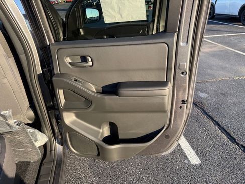 New 2026 Nissan Frontier SV image 31