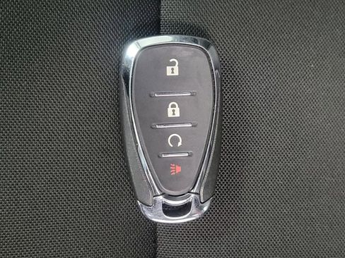 Used 2025 Chevrolet TrailBlazer LT AWD/4WD image 32