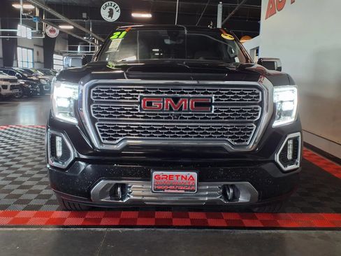 Used 2021 GMC Sierra 1500 Denali w/ Denali Ultimate Package AWD/4WD image 3