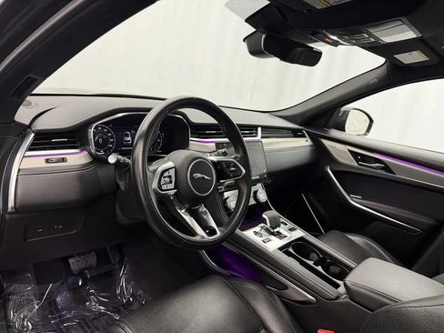 Used 2025 Jaguar F-PACE R-Dynamic S AWD/4WD image 8