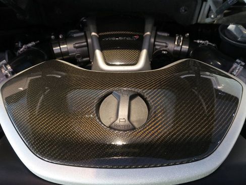 Used 2015 McLaren 650S Spider image 23