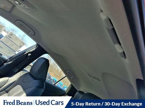 Used 2017 Toyota Prius Prime Advanced image 19