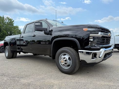 New 2026 Chevrolet Silverado 3500 LT w/ All Star Edition AWD/4WD image 8