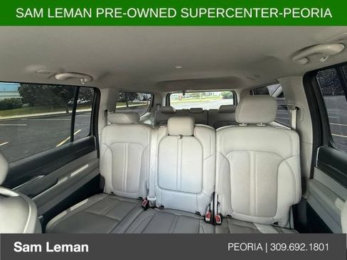 Used 2022 Jeep Wagoneer Series III AWD/4WD image 14